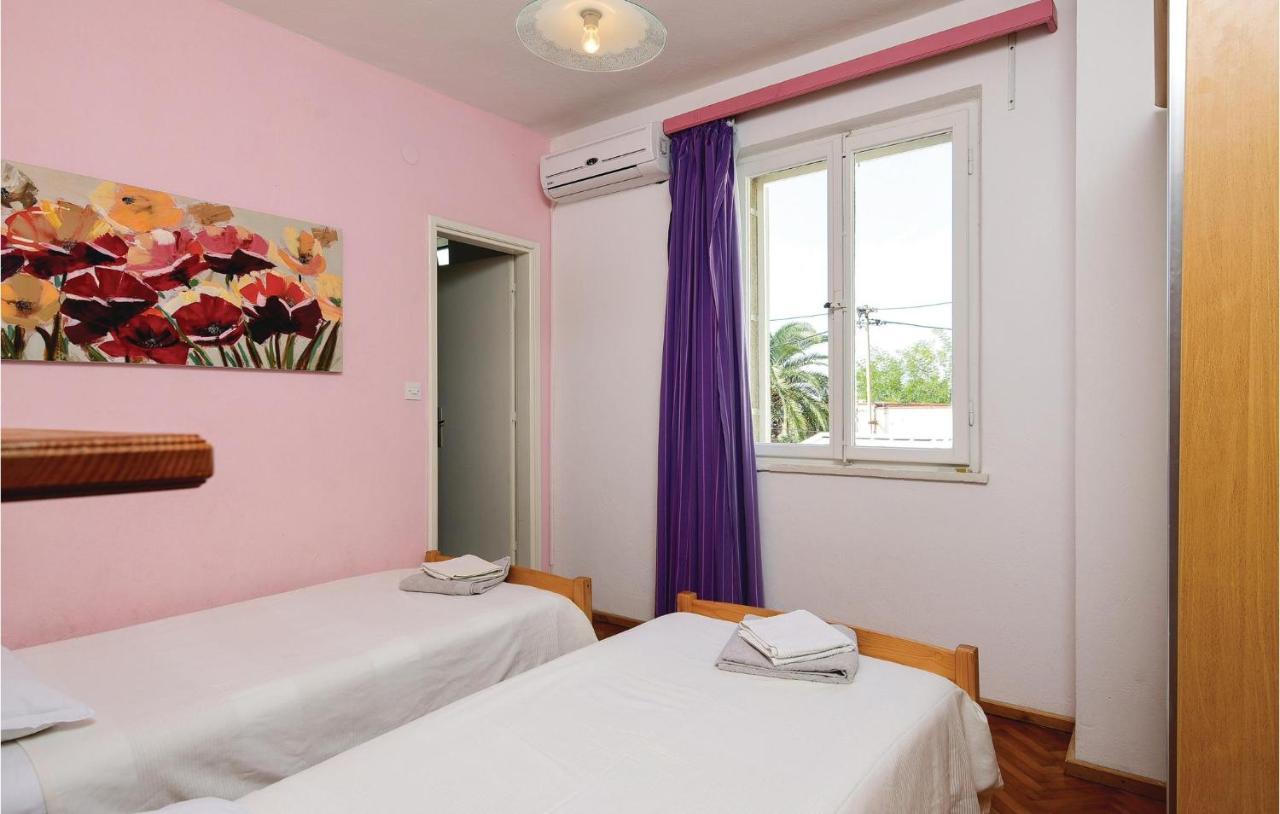 4 Bedroom Lovely Home In Žuljana מראה חיצוני תמונה